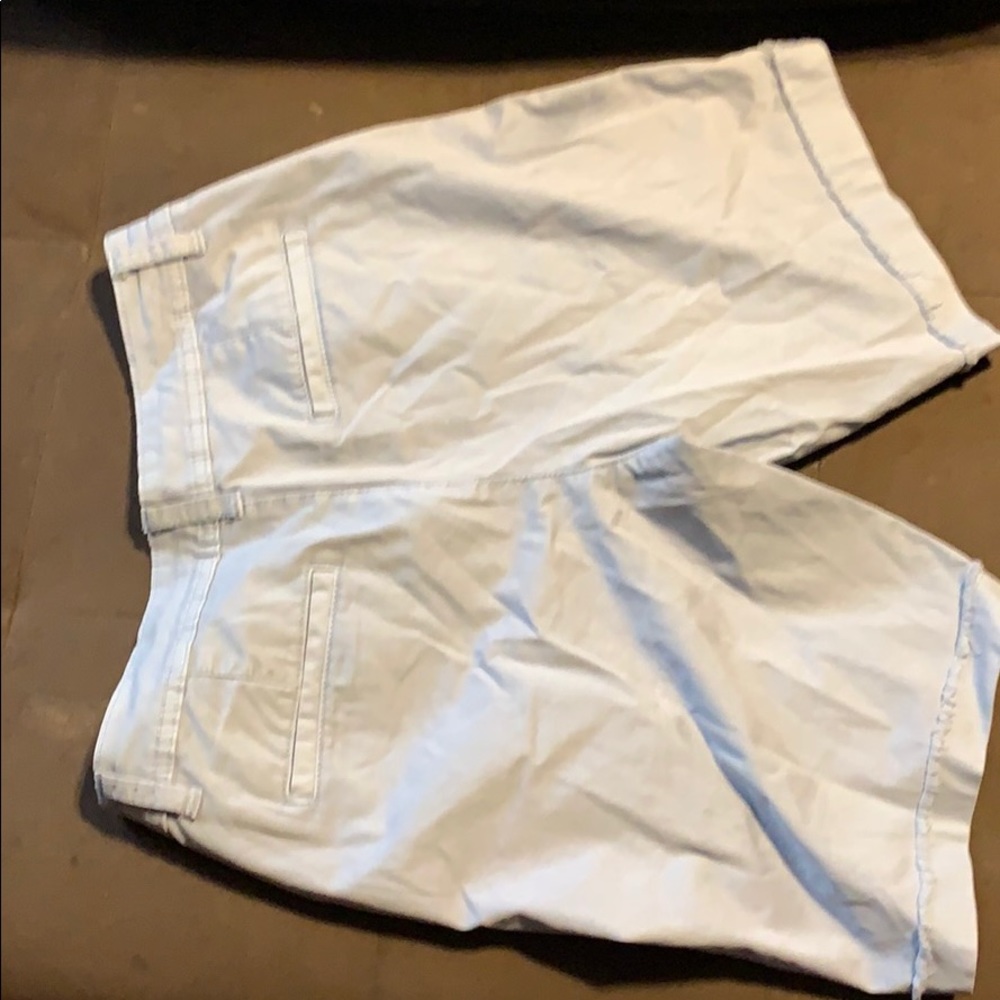Shorts - Picture 3 of 3